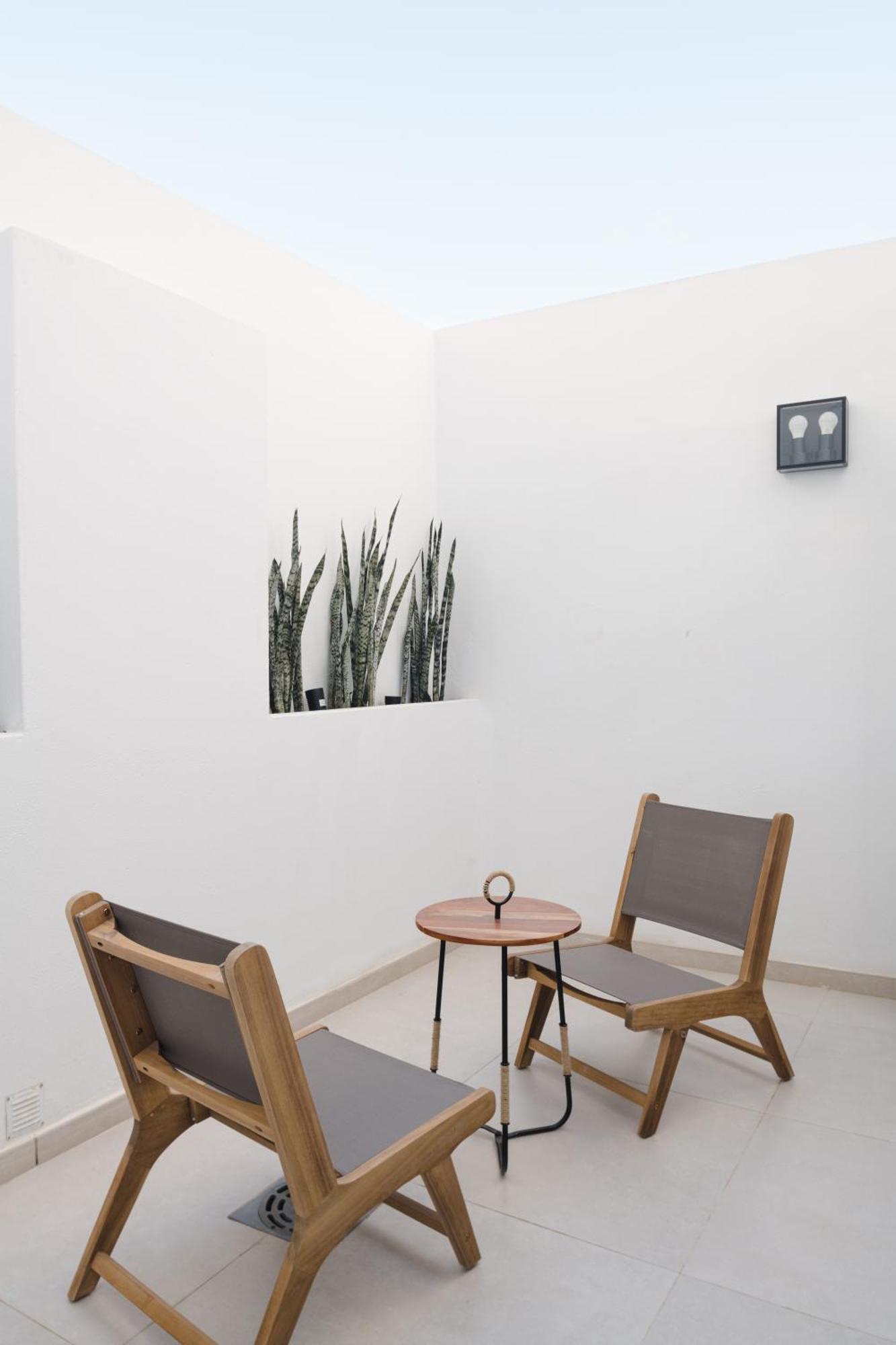 Blue Marina Suites - Boutique Apartments Arrecife  Exterior photo