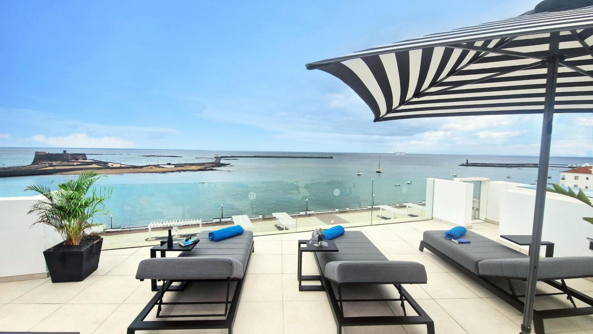 Blue Marina Suites - Boutique Apartments Arrecife  Exterior photo